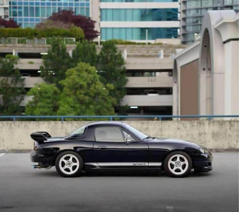 2001 Mazda NB MX-5 Miata - Image 13 of 13
