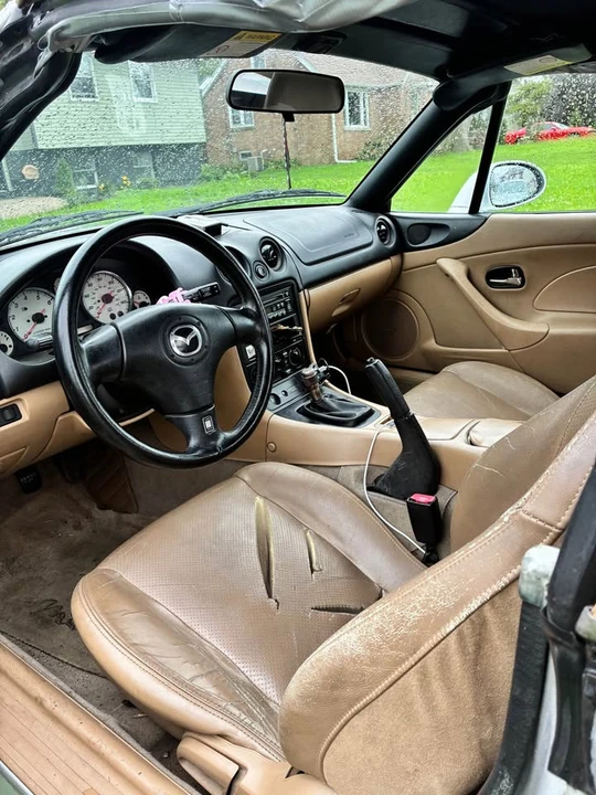 2001 Mazda NB MX-5 Miata - Image 3 of 5