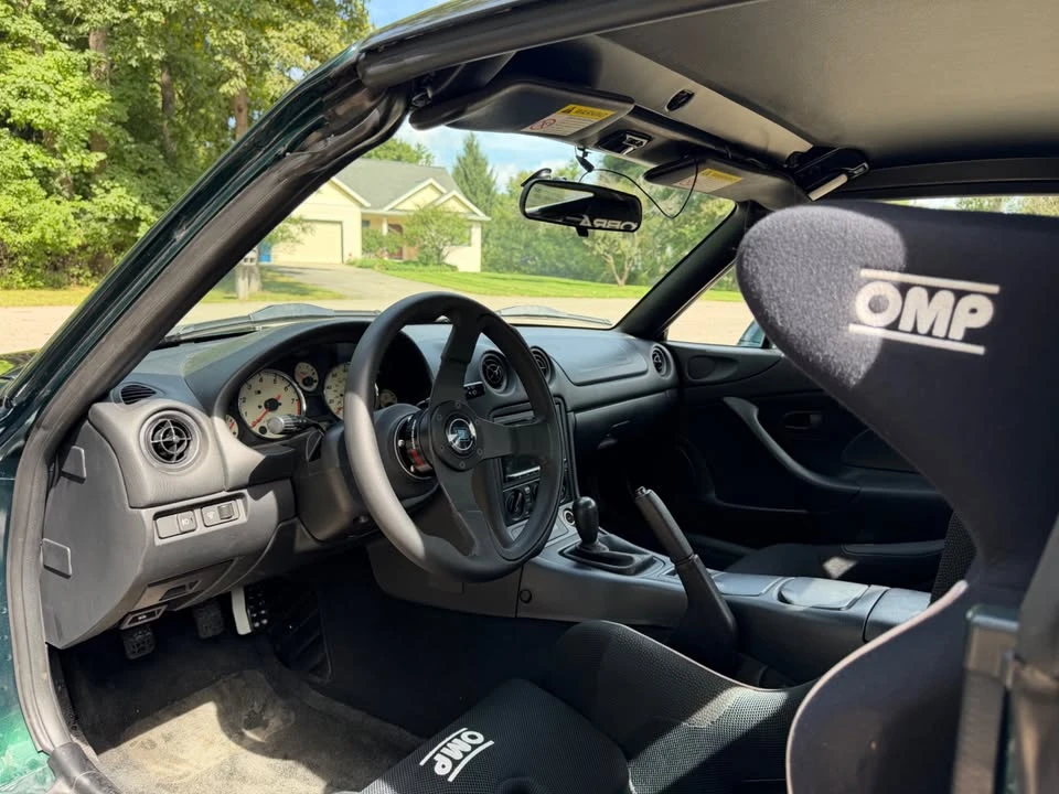 2001 Mazda NB MX-5 Miata - Image 7 of 15