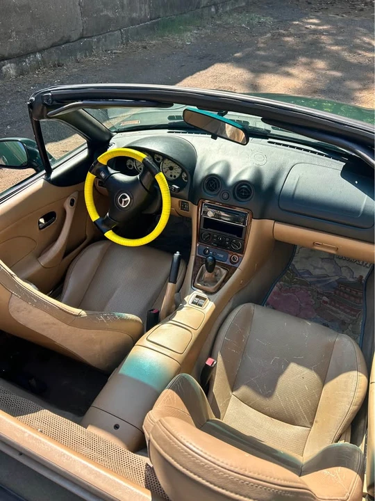 2001 Mazda NB MX-5 Miata - Image 8 of 13