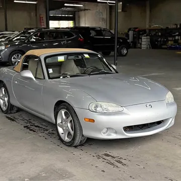 2001 Mazda MX-5 SE Convertible 2D