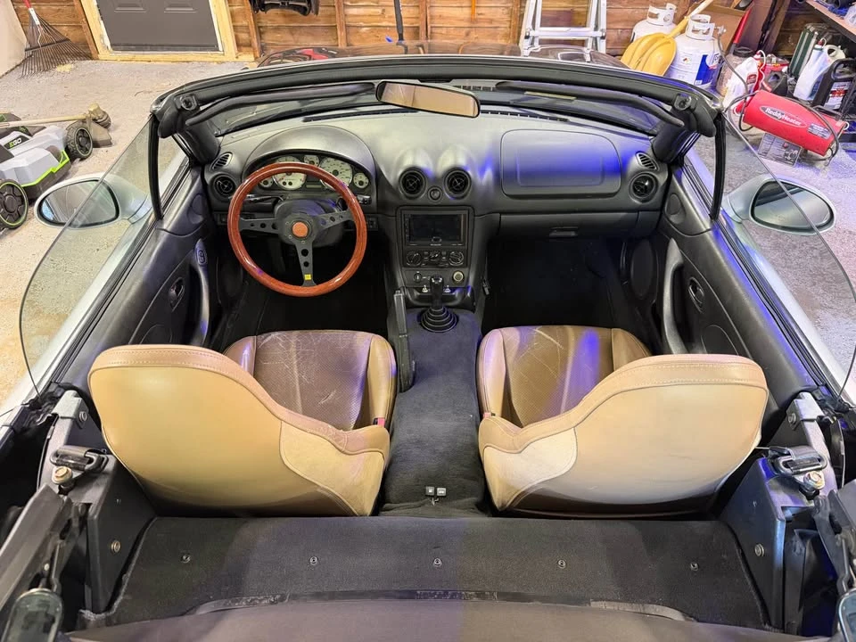 2001 Mazda NB MX-5 Miata - Image 5 of 15