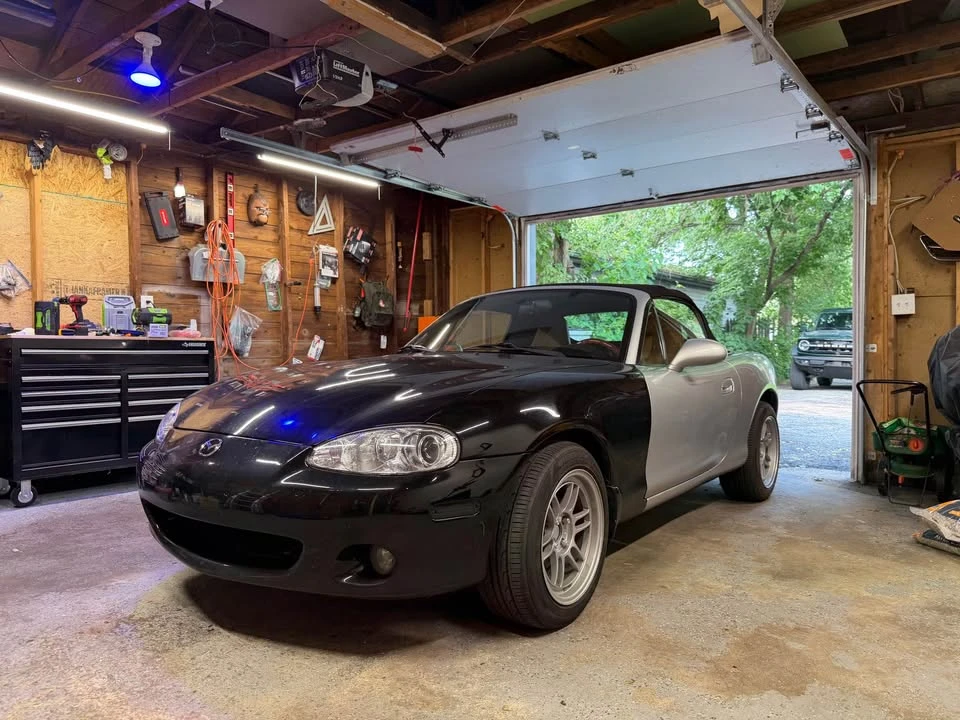 2001 Mazda NB MX-5 Miata - Image 2 of 15