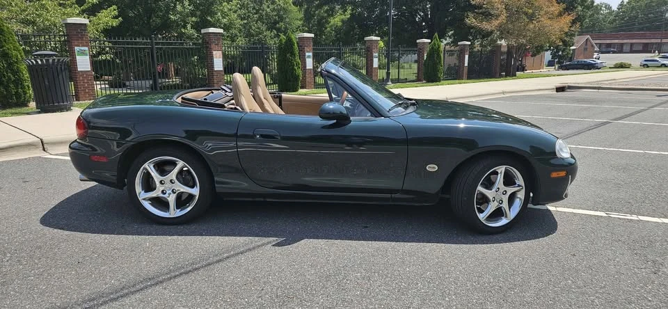 2001 Mazda NB MX-5 Miata - Image 2 of 13