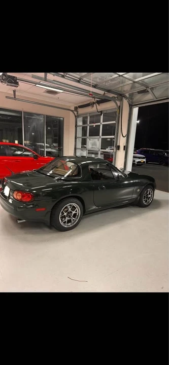2001 Mazda NB MX-5 Miata - Image 3 of 8