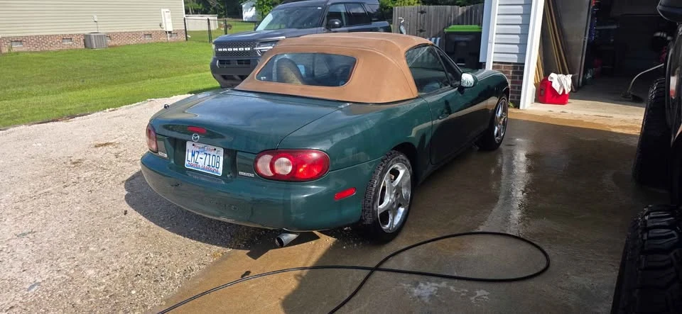 2001 Mazda NB MX-5 Miata - Image 5 of 8