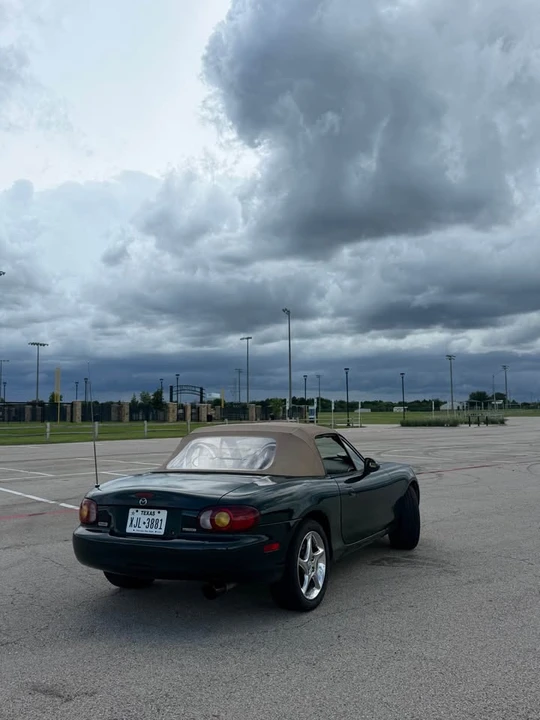 2001 Mazda NB MX-5 Miata - Image 3 of 13