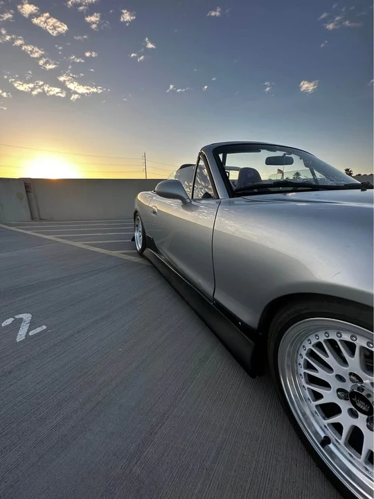 2001 Mazda NB MX-5 Miata - Image 2 of 2