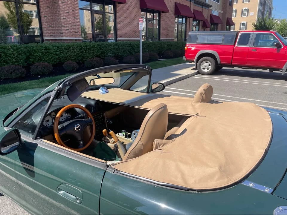 2001 Mazda NB MX-5 Miata - Image 3 of 10