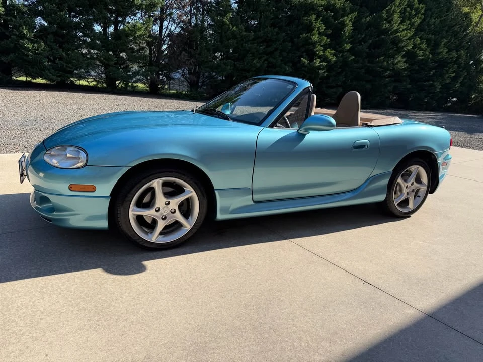 2001 Mazda NB MX-5 Miata - Image 14 of 20