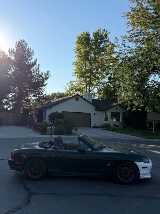 2001 Mazda NB MX-5 Miata - Image 4 of 18