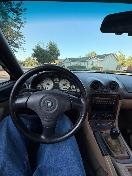 2001 Mazda NB MX-5 Miata - Image 11 of 18