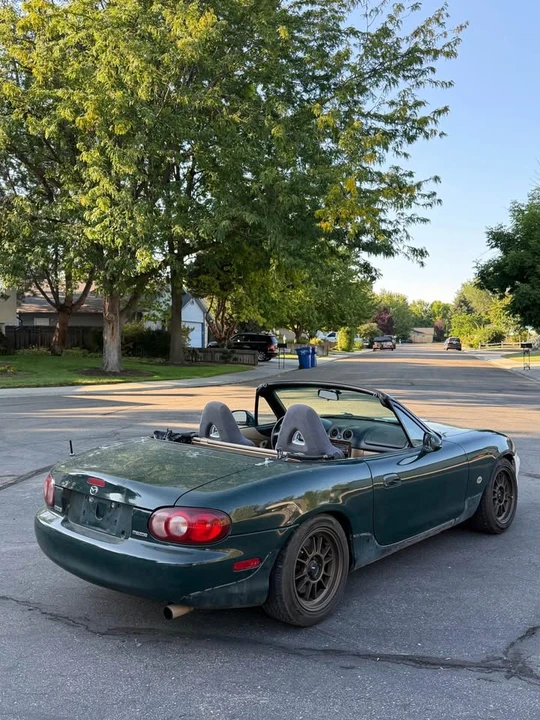 2001 Mazda NB MX-5 Miata - Image 5 of 18