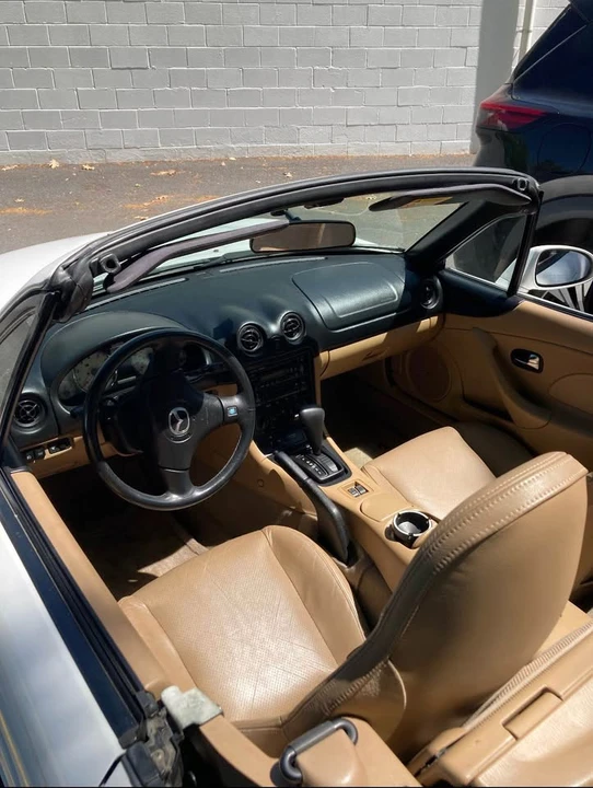 2001 Mazda NB MX-5 Miata - Image 5 of 6