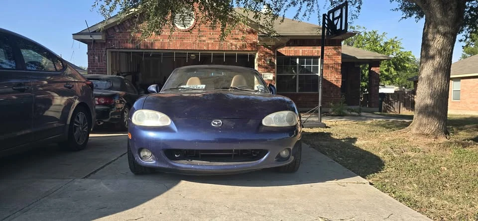 2001 Mazda NB MX-5 Miata - Image 5 of 8