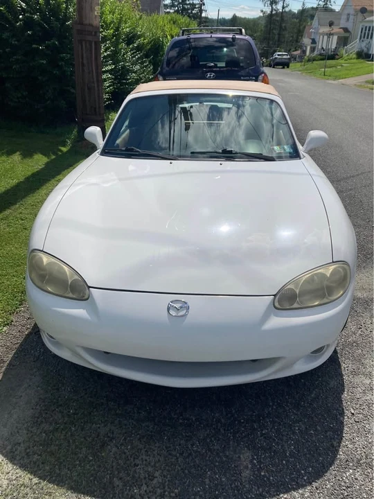 2001 Mazda NB MX-5 Miata - Image 3 of 6