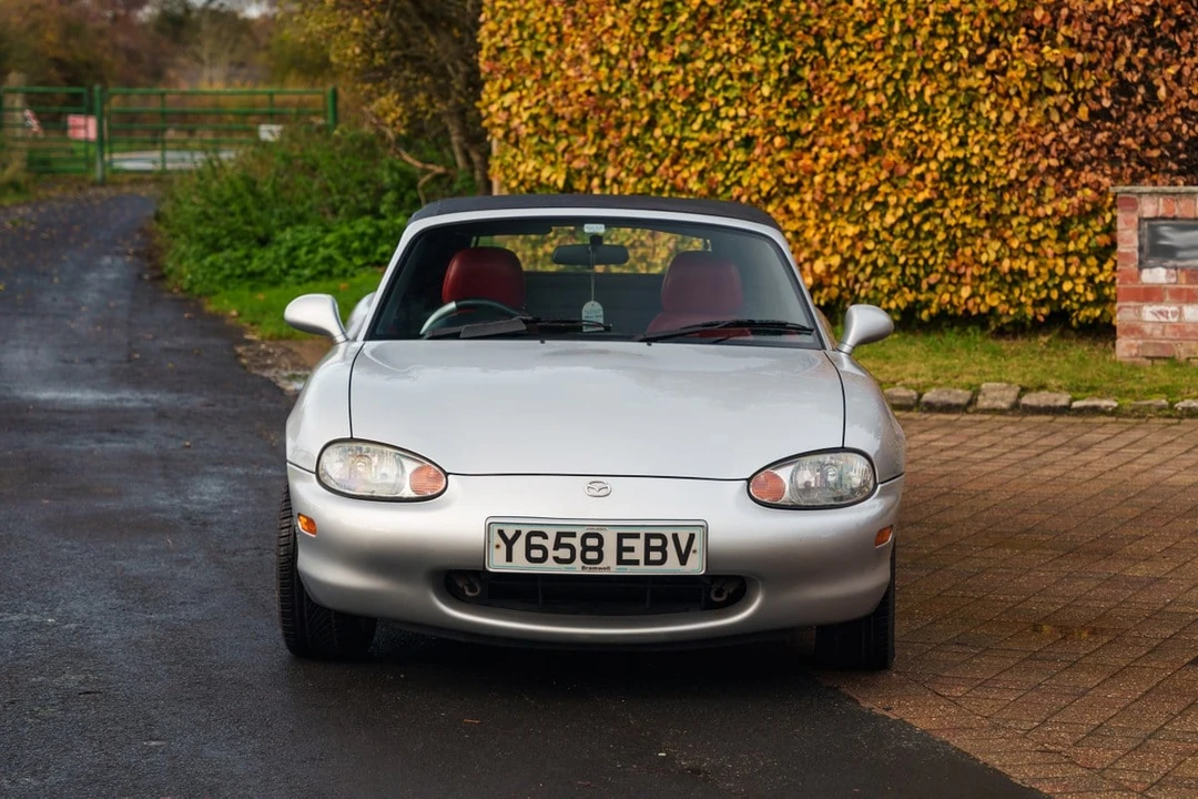 2001 Mazda NB MX-5 Miata - Image 13 of 30