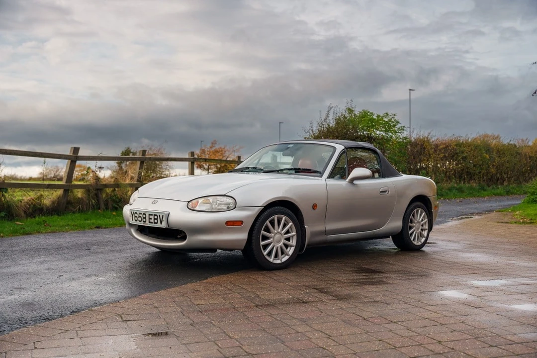 2001 Mazda NB MX-5 Miata - Image 12 of 30