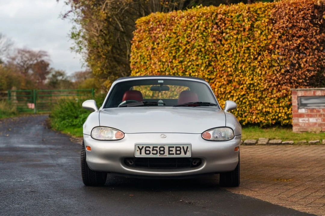 2001 Mazda NB MX-5 Miata - Image 14 of 30