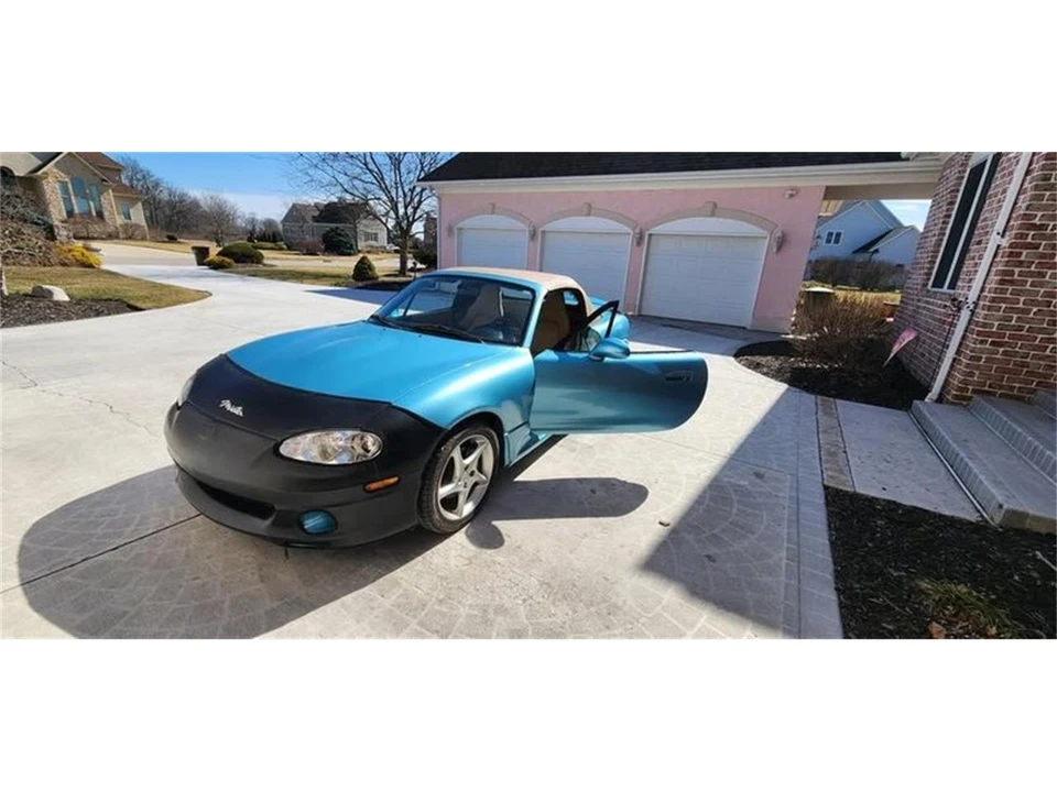 2001 Mazda NB MX-5 Miata - Image 2 of 7