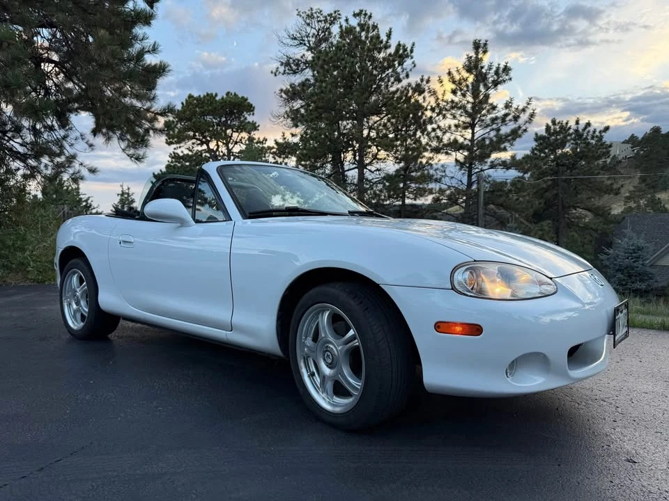 2001 Mazda NB MX-5 Miata - Image 9 of 10