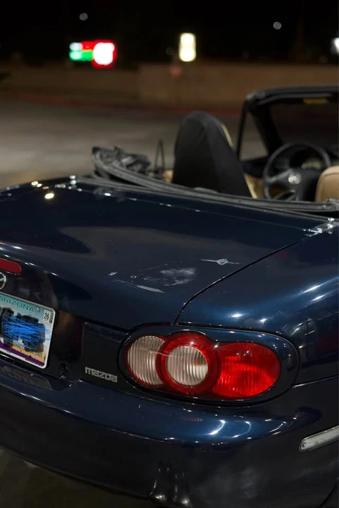 2001 Mazda NB MX-5 Miata - Image 4 of 9