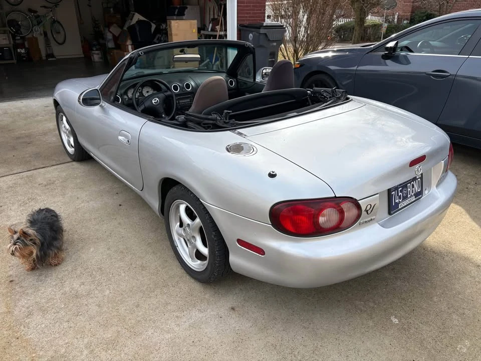 2001 Mazda NB MX-5 Miata - Image 2 of 10