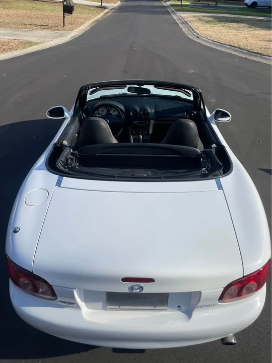 2001 Mazda NB MX-5 Miata - Image 3 of 9