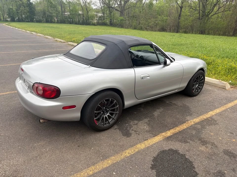 2001 Mazda NB MX-5 Miata - Image 2 of 9