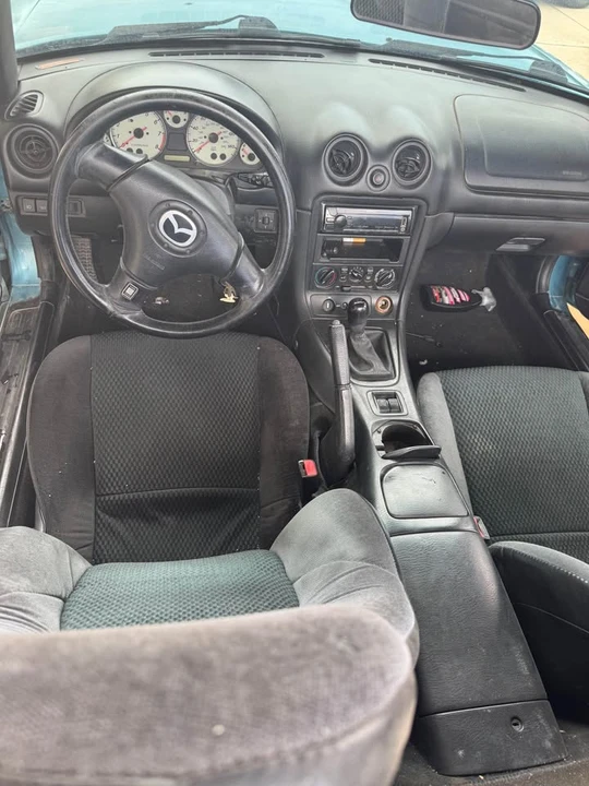 2001 Mazda NB MX-5 Miata - Image 6 of 7