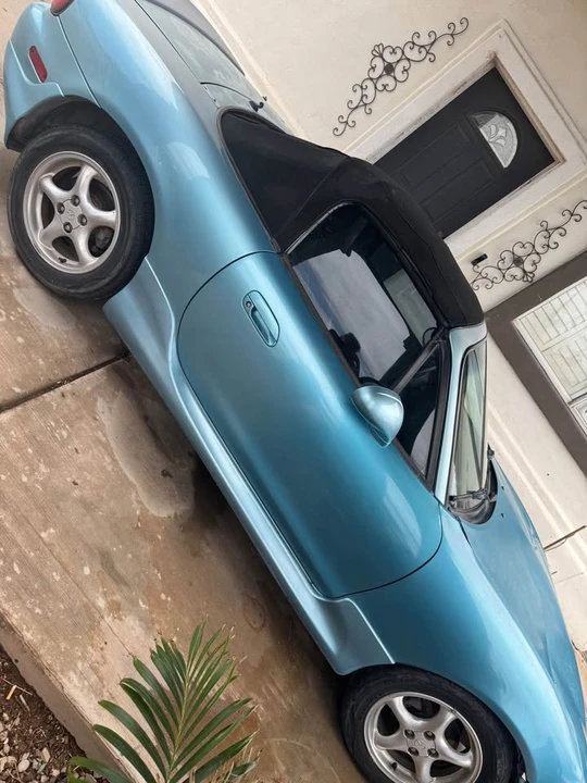 2001 Mazda NB MX-5 Miata - Image 5 of 7
