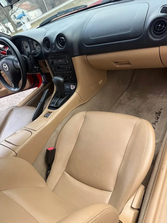2001 Mazda NB MX-5 Miata - Image 9 of 10