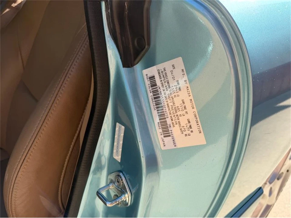 2001 Mazda NB MX-5 Miata - Image 17 of 31