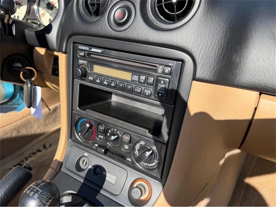 2001 Mazda NB MX-5 Miata - Image 29 of 31