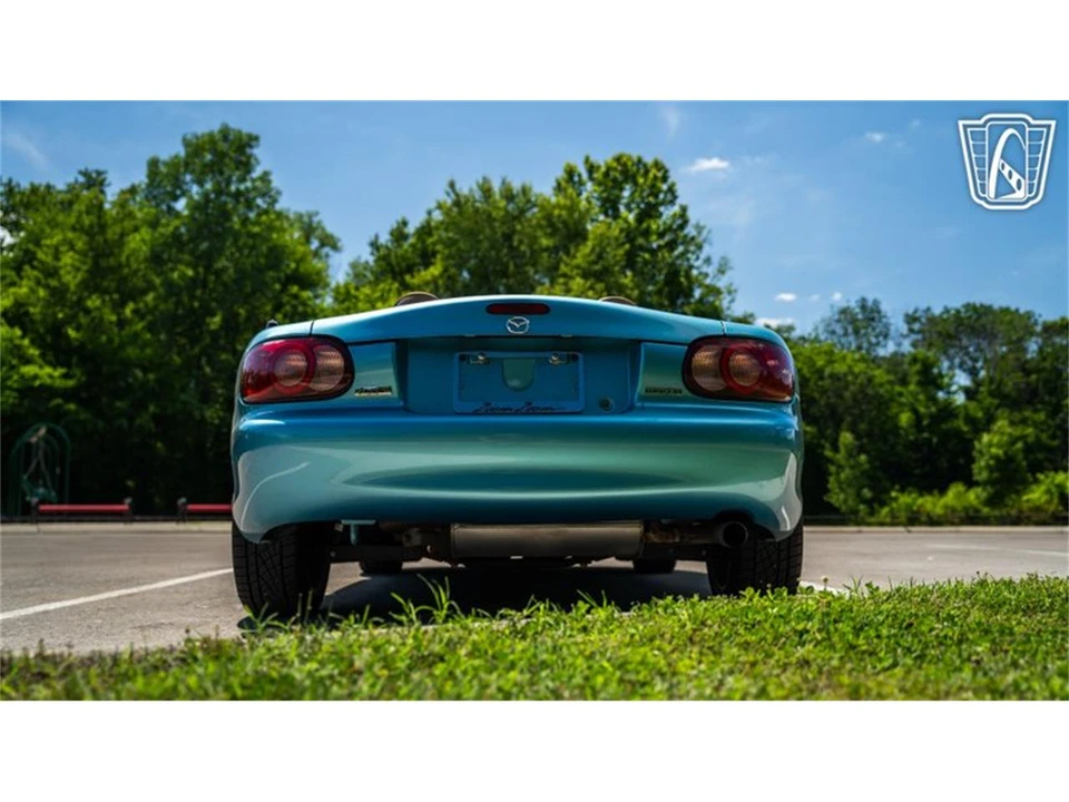 2001 Mazda NB MX-5 Miata - Image 16 of 31