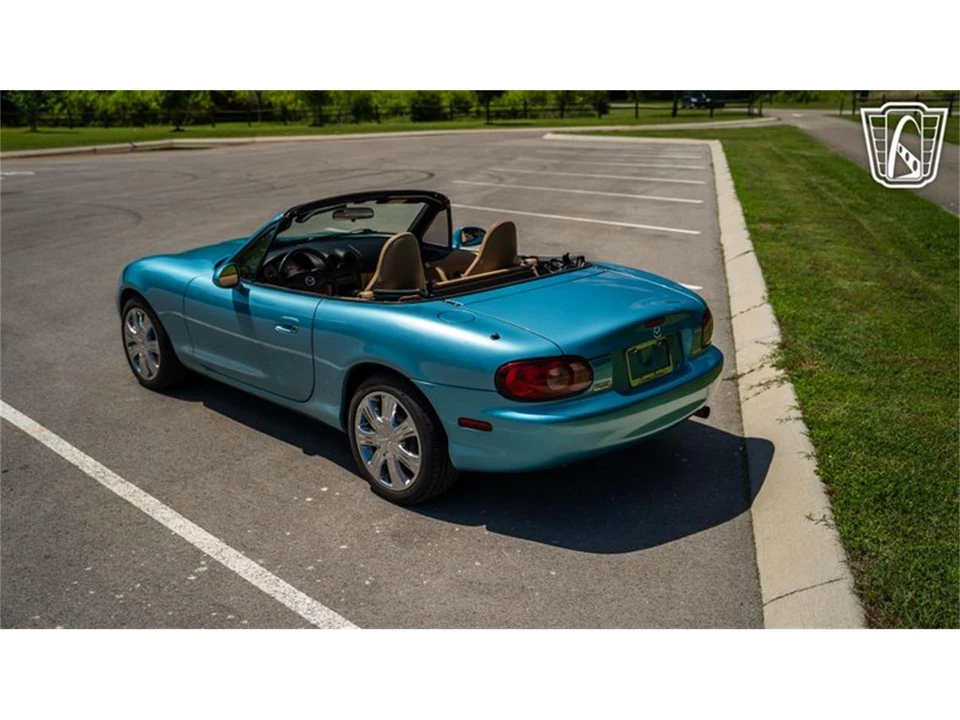 2001 Mazda NB MX-5 Miata - Image 11 of 31