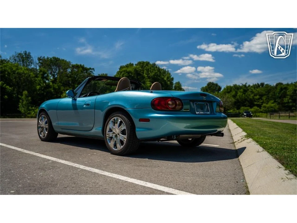 2001 Mazda NB MX-5 Miata - Image 12 of 31