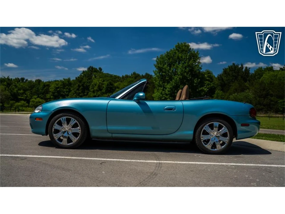 2001 Mazda NB MX-5 Miata - Image 9 of 31