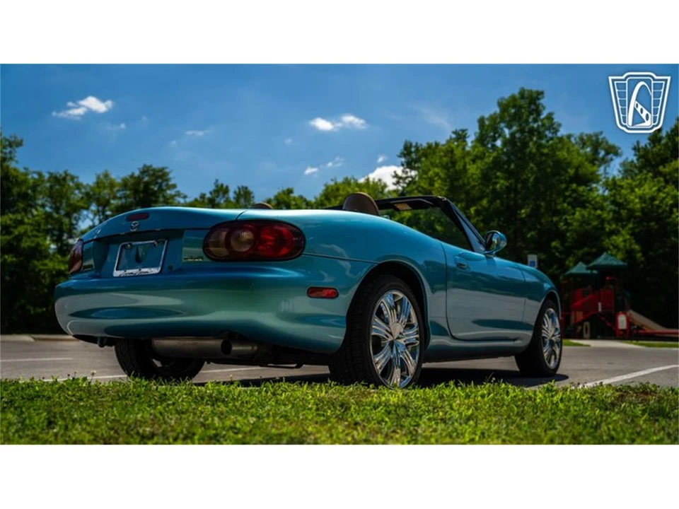 2001 Mazda NB MX-5 Miata - Image 19 of 31