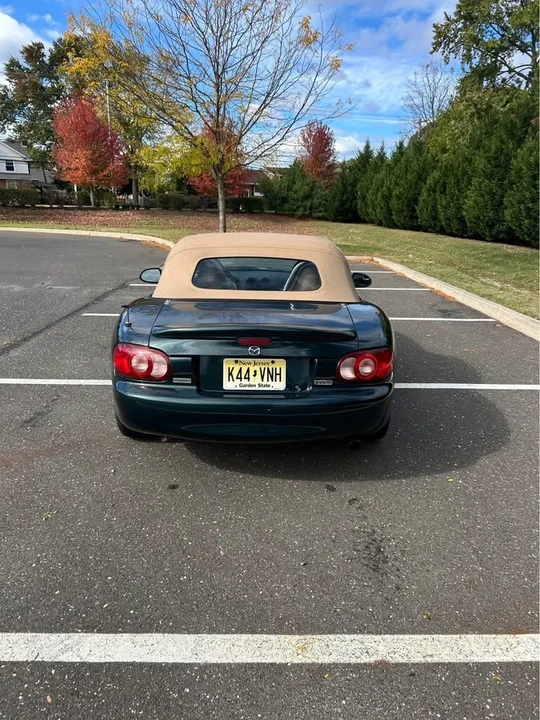 2001 Mazda NB MX-5 Miata - Image 3 of 8