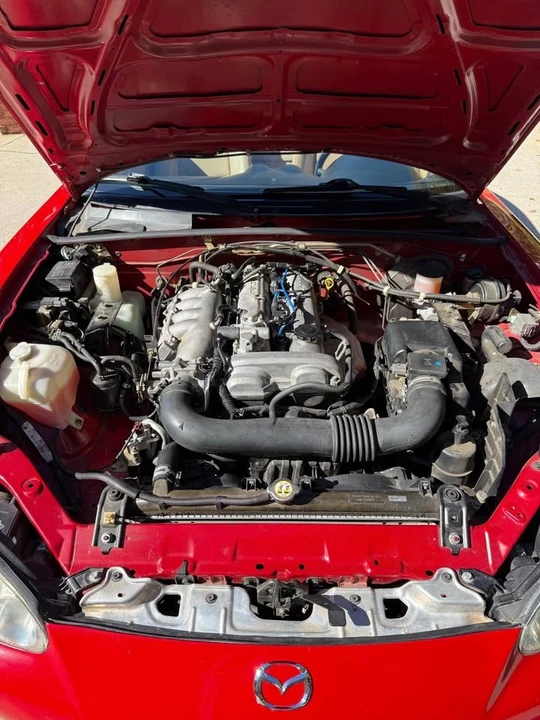 2001 Mazda NB MX-5 Miata - Image 8 of 9
