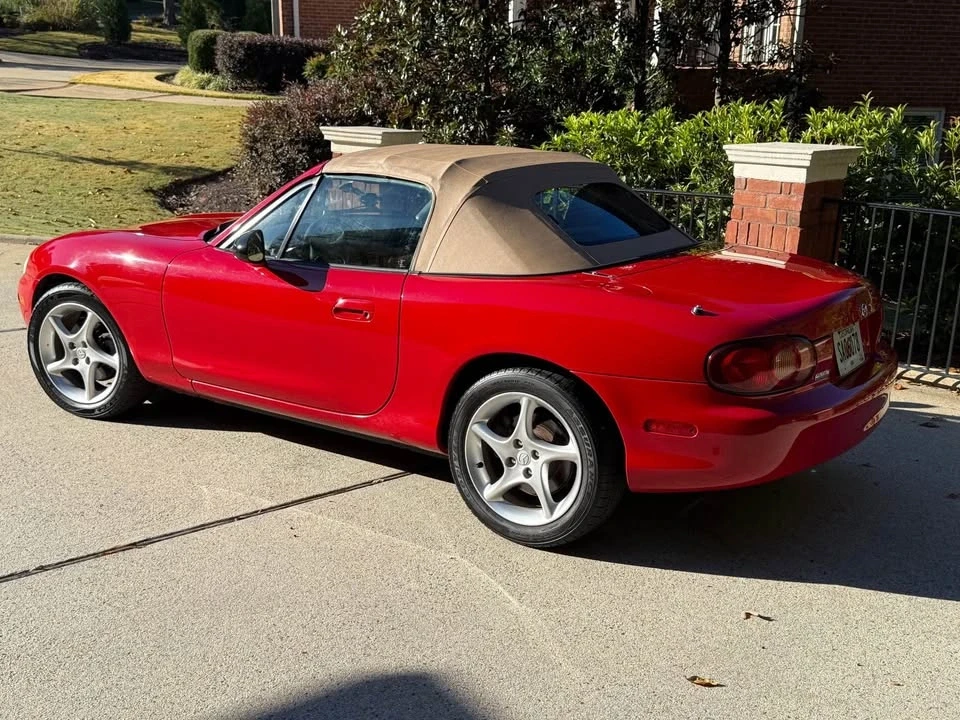 2001 Mazda NB MX-5 Miata - Image 2 of 9
