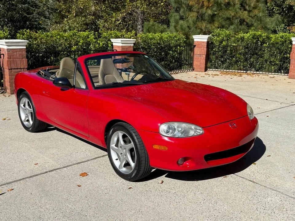 2001 Mazda NB MX-5 Miata - Image 5 of 9