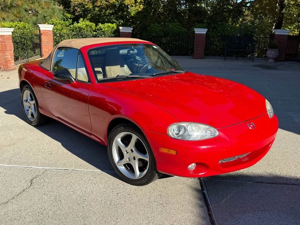2001 Mazda NB MX-5 Miata - Image 4 of 9