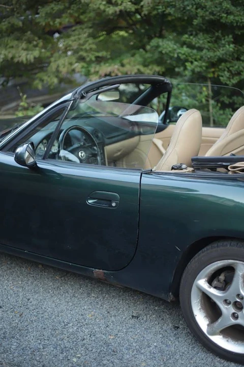 2001 Mazda NB MX-5 Miata - Image 3 of 24
