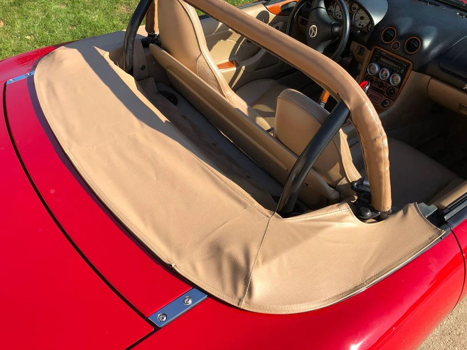 2001 Mazda NB MX-5 Miata - Image 20 of 24