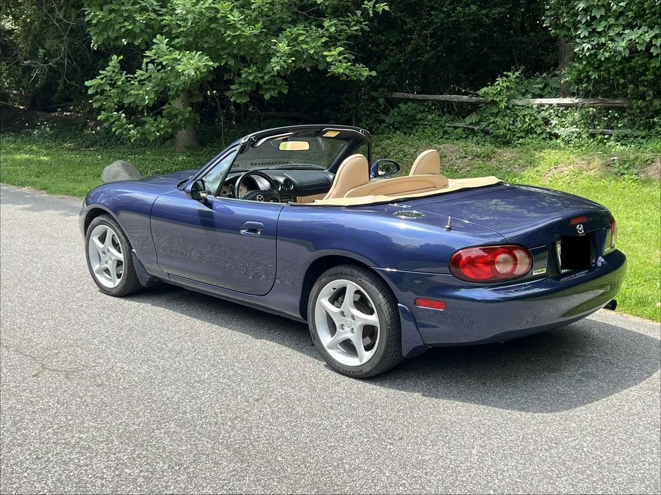 2001 Mazda NB MX-5 Miata - Image 6 of 19