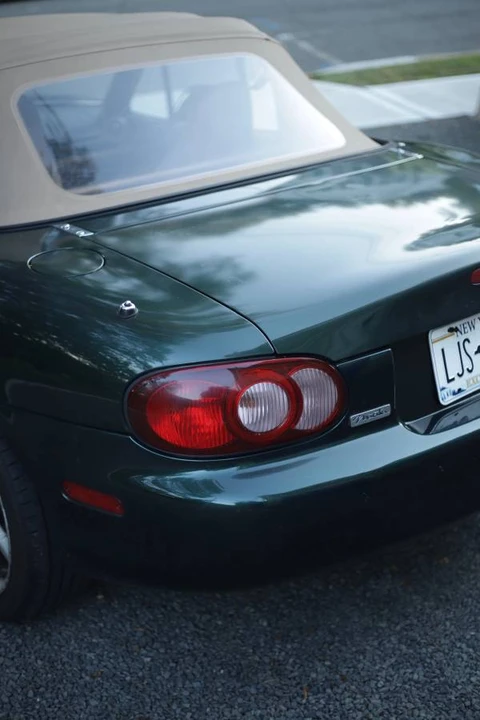 2001 Mazda NB MX-5 Miata - Image 21 of 24