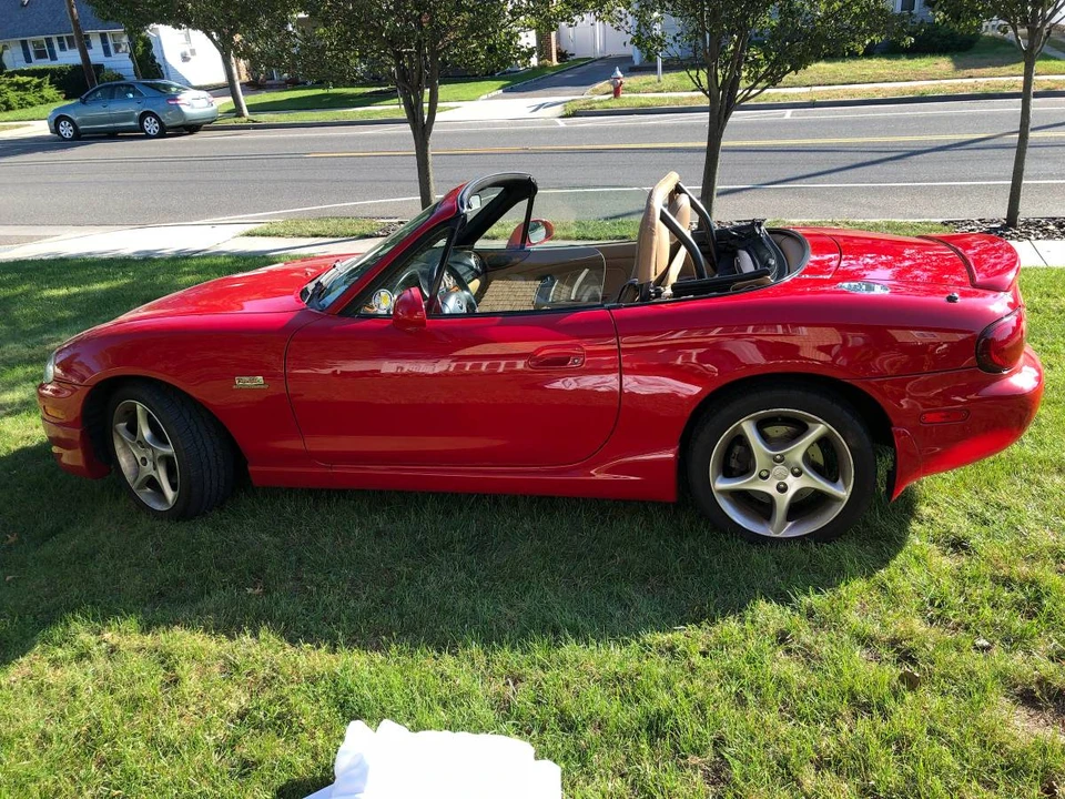 2001 Mazda NB MX-5 Miata - Image 22 of 24