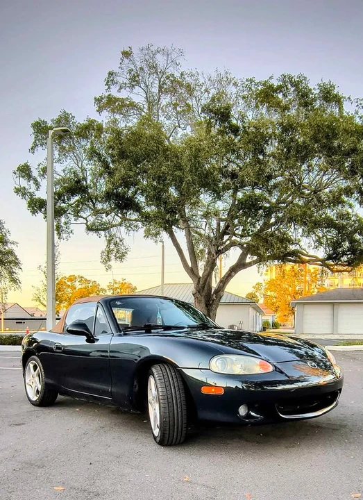 2001 Mazda NB MX-5 Miata - Image 4 of 9